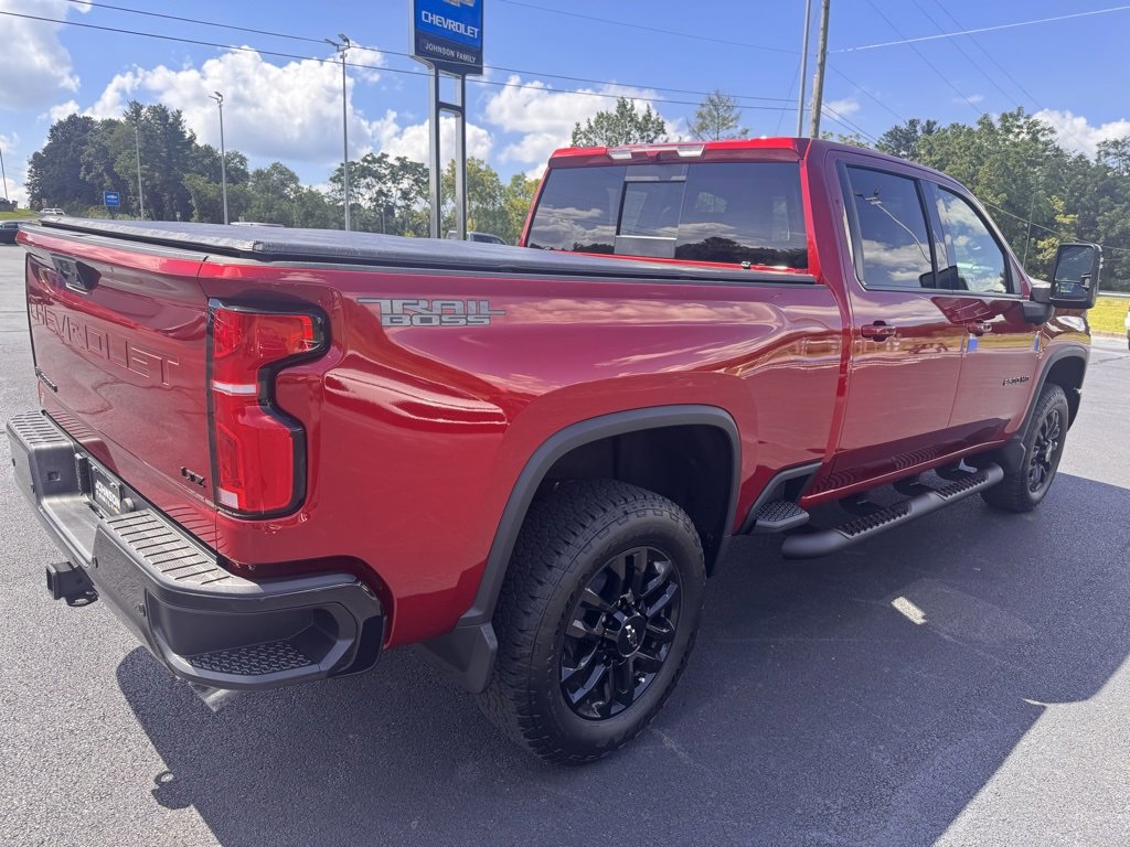 2025 Chevrolet Silverado 2500HD LTZ photo 11