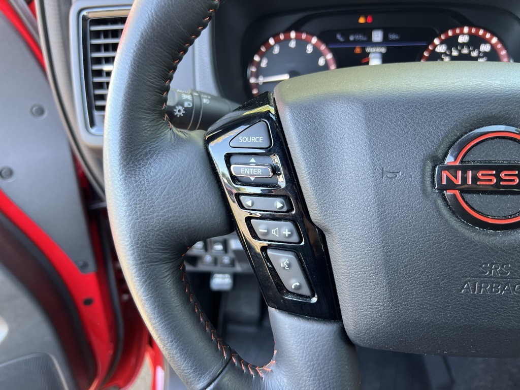 2024 Nissan Frontier PRO-4X photo 16