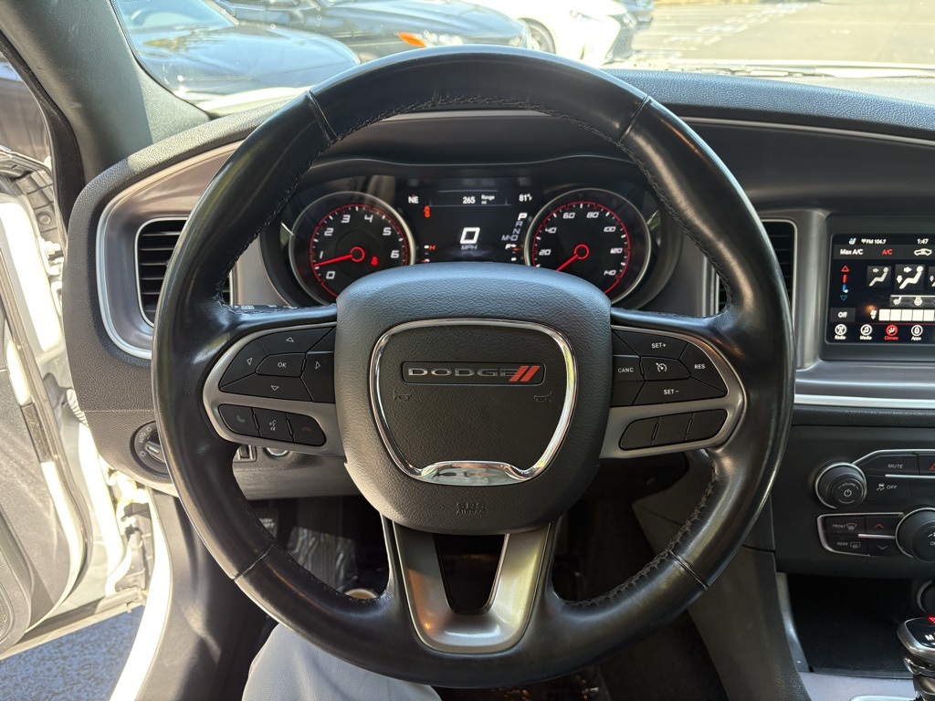 2022 Dodge Charger SXT photo 12