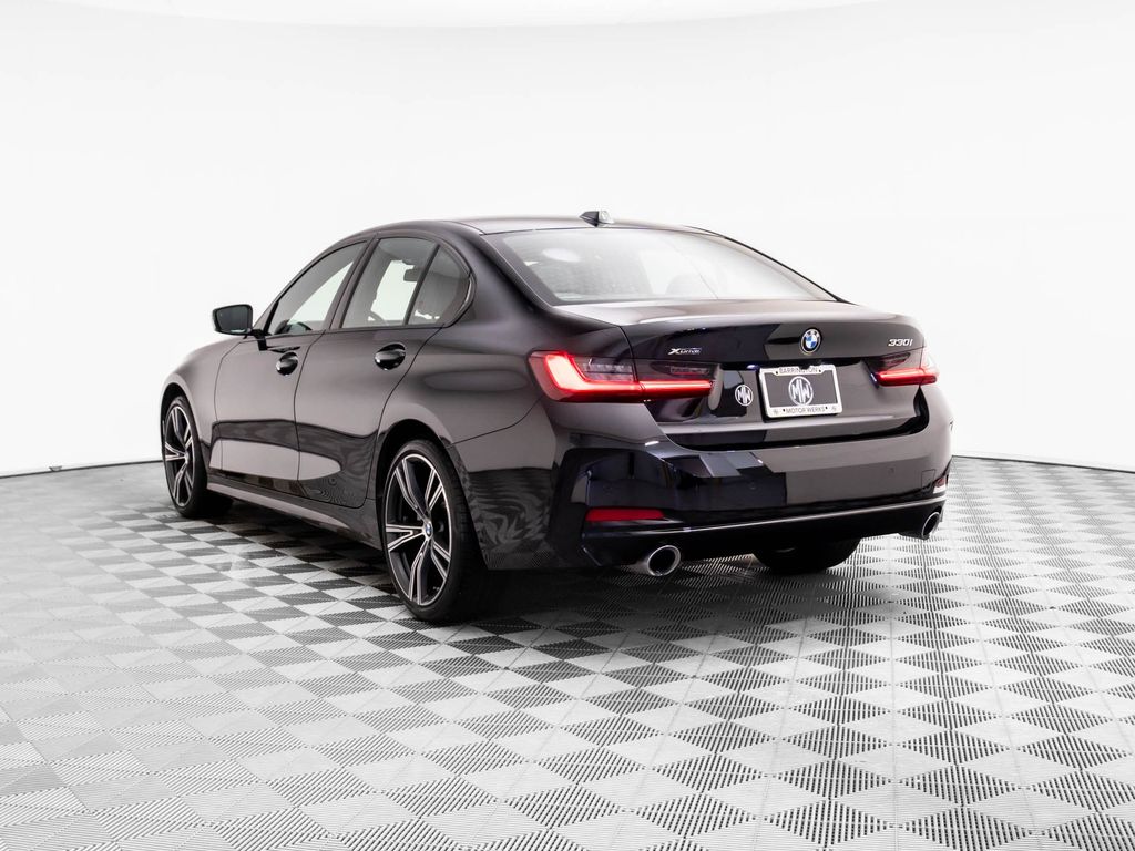 2023 Bmw 330i xDrive photo 3