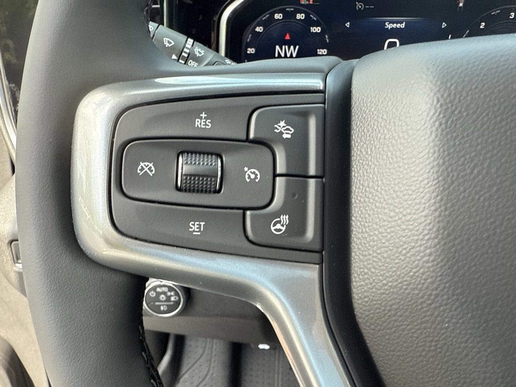 2025 Chevrolet Silverado 1500 RST photo 4