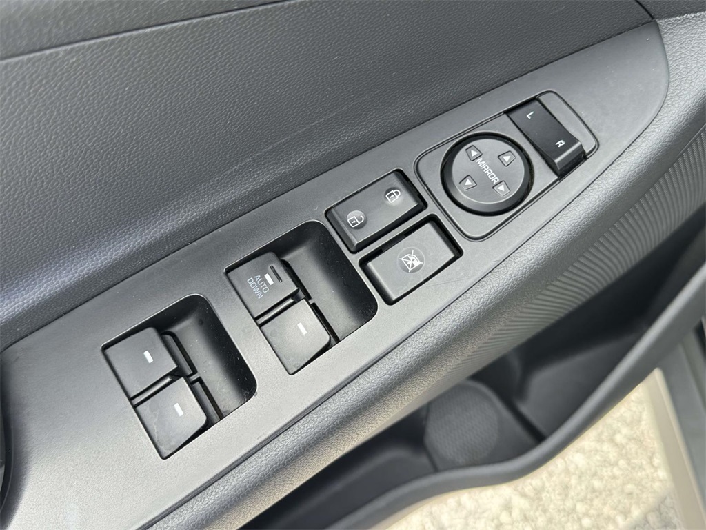 2021 Hyundai Tucson SE photo 13