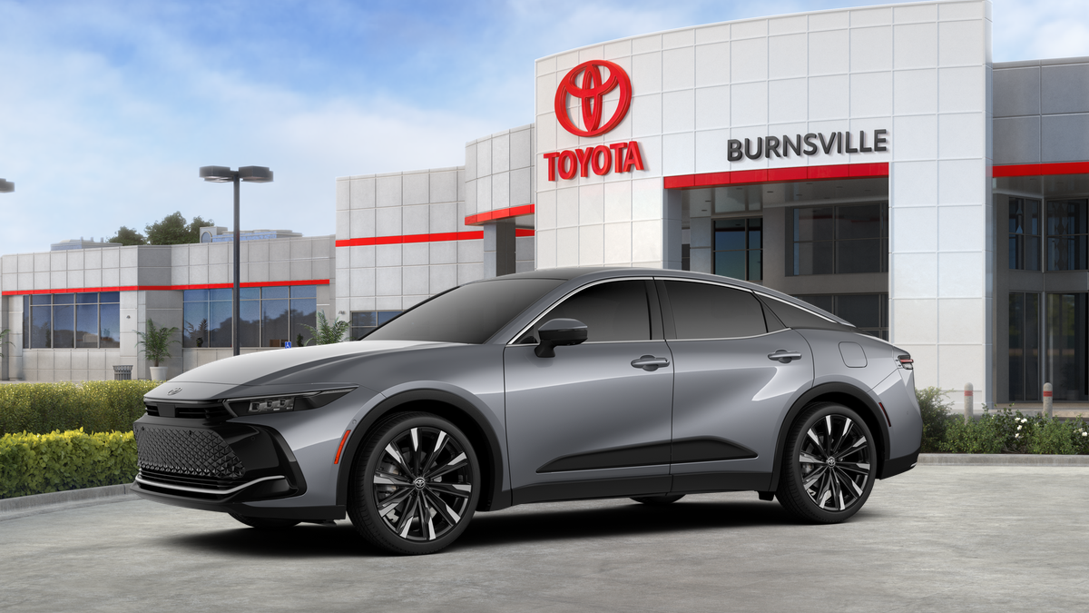 2026 Toyota Crown Platinum photo 2