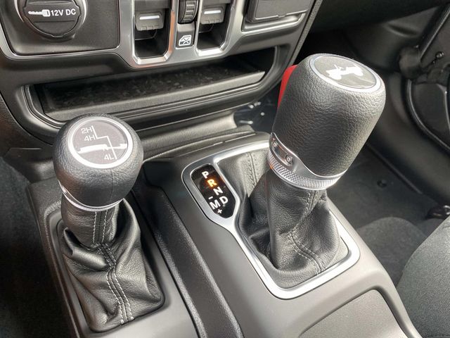 2025 Jeep Wrangler Sport photo 12