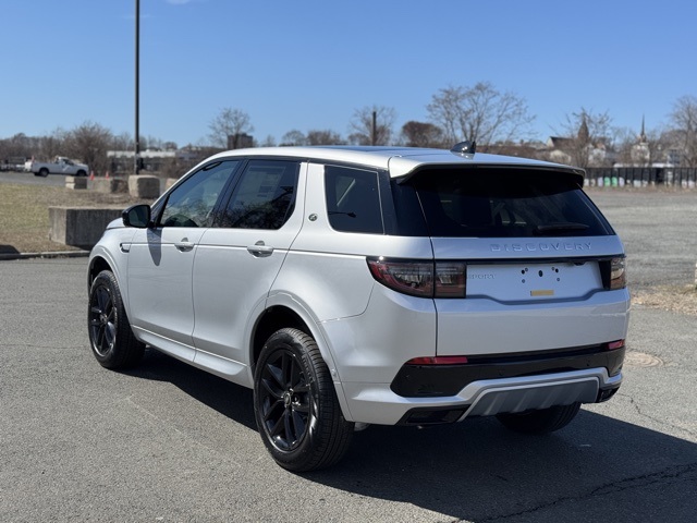 2025 Land Rover Discovery Sport S photo 3