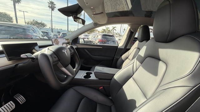 Used 2024 Tesla Model Y Performance with VIN 7SAYGDEF7RF159456 for sale in Oxnard, CA