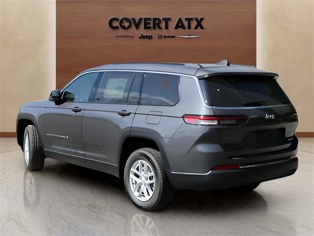 2025 Jeep Grand Cherokee Laredo X photo 3