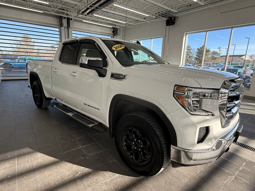 2020 GMC Sierra 1500 SLE's photo