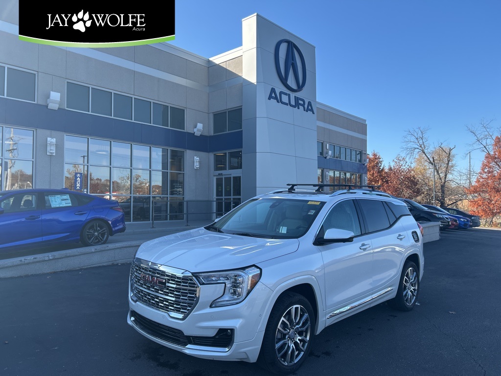 2022 GMC Terrain Denali's photo