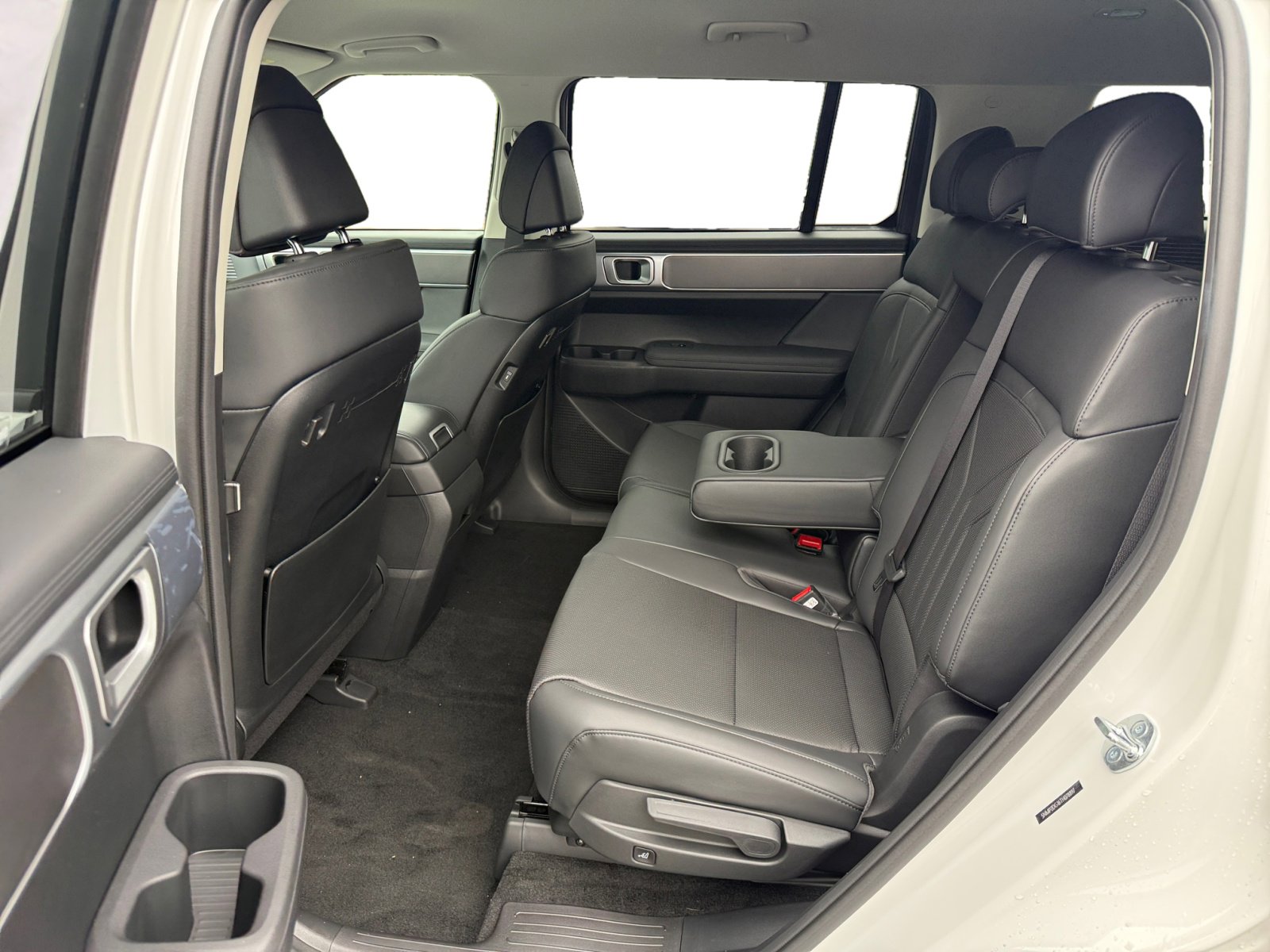 2026 Hyundai Santa Fe Hybrid SEL photo 16