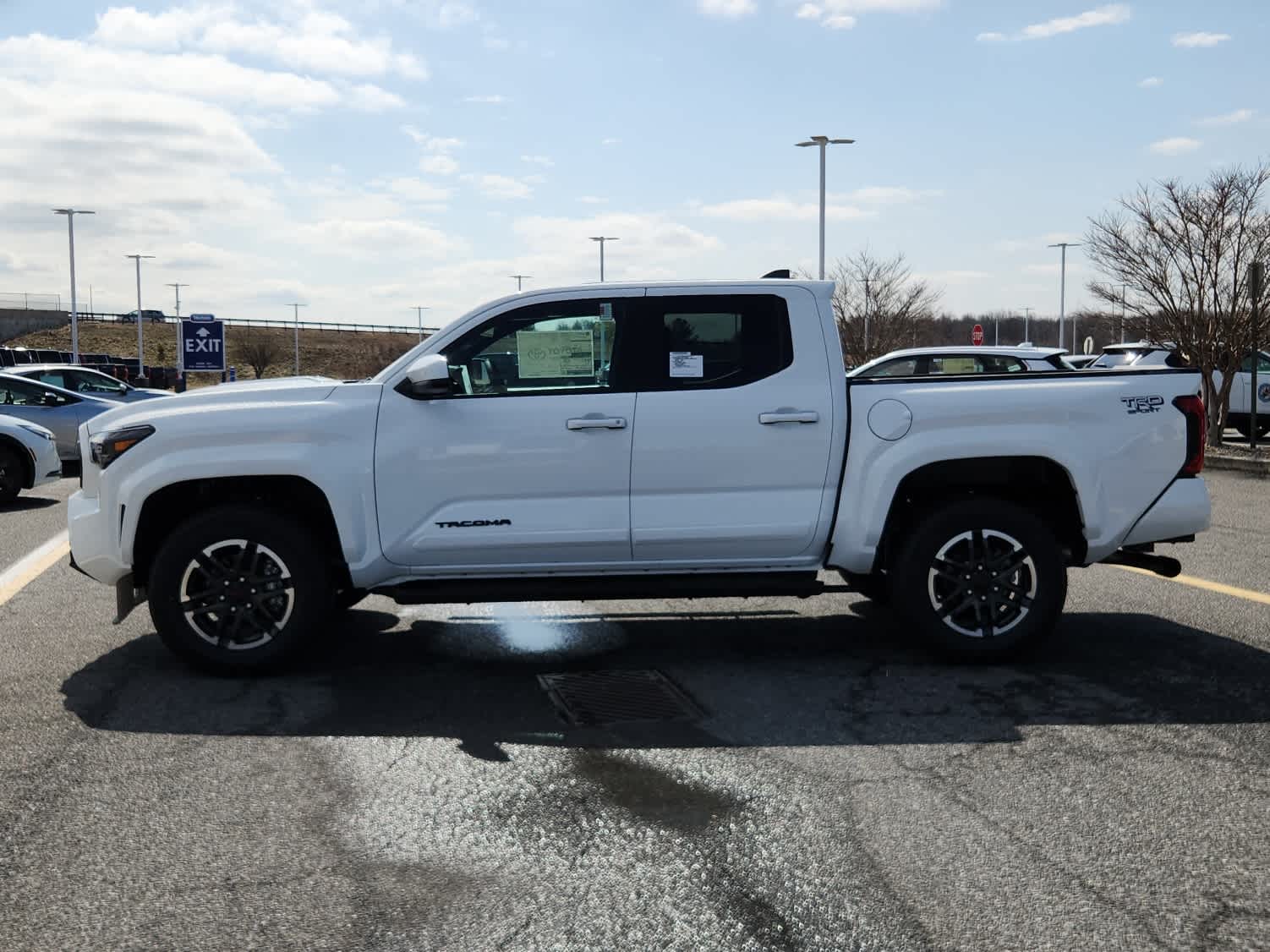 2025 Toyota Tacoma TRD Sport Double Cab photo 5