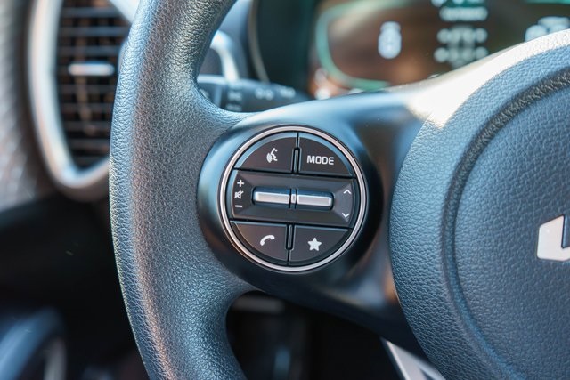 2023 Kia Soul LX photo 17