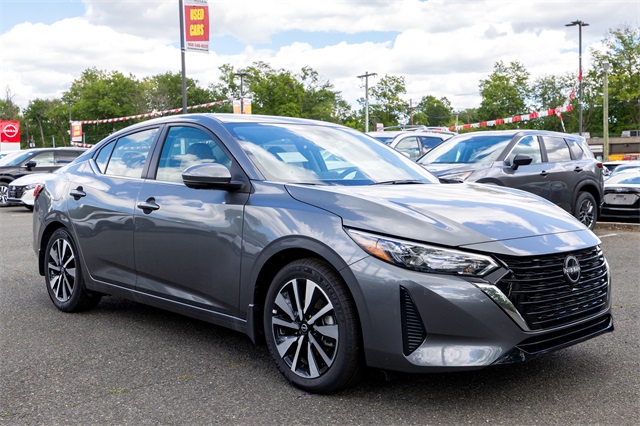 2025 Nissan Sentra SV photo 3