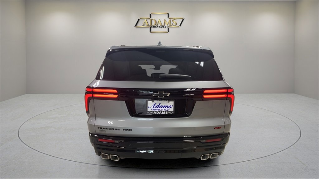 2026 Chevrolet Traverse RS photo 5