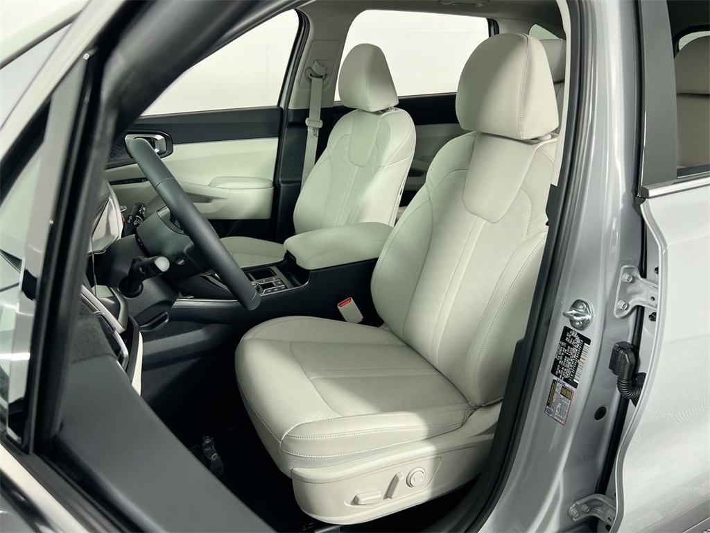 2026 Kia Sorento EX photo 12