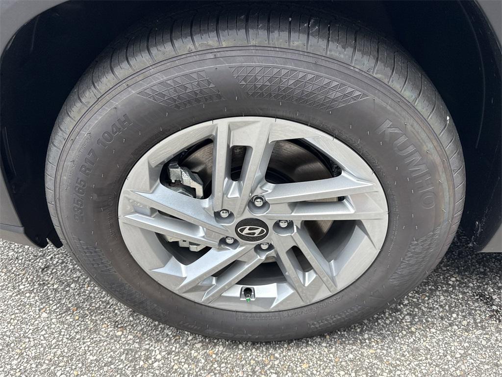 2025 Hyundai Tucson SE photo 9
