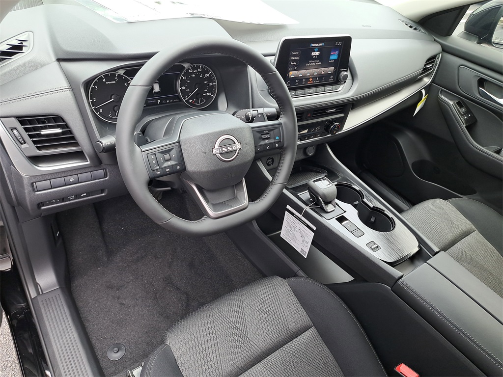 2026 Nissan Rogue SV photo 18