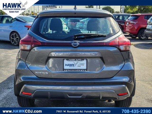 2024 Nissan Kicks S photo 3