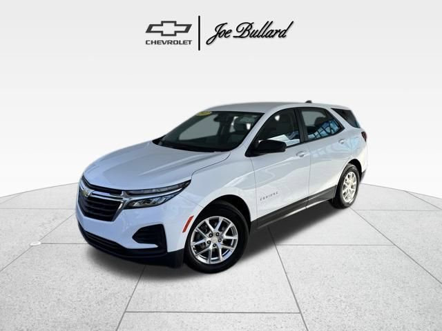 2022 Chevrolet Equinox LS's photo