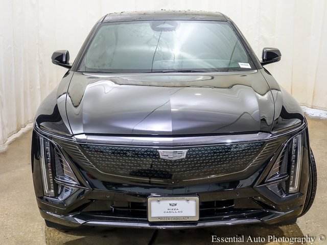 2025 Cadillac Lyriq Sport photo 4