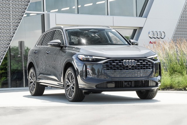 2025 Audi Q5 Premium Plus
