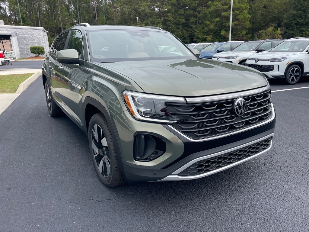 2026 Volkswagen Atlas Cross Sport SEL photo 2