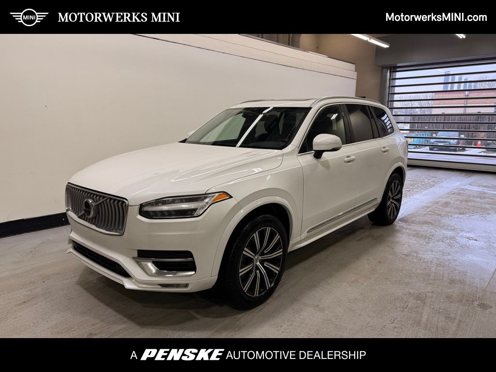 2024 Volvo XC90 Core's photo
