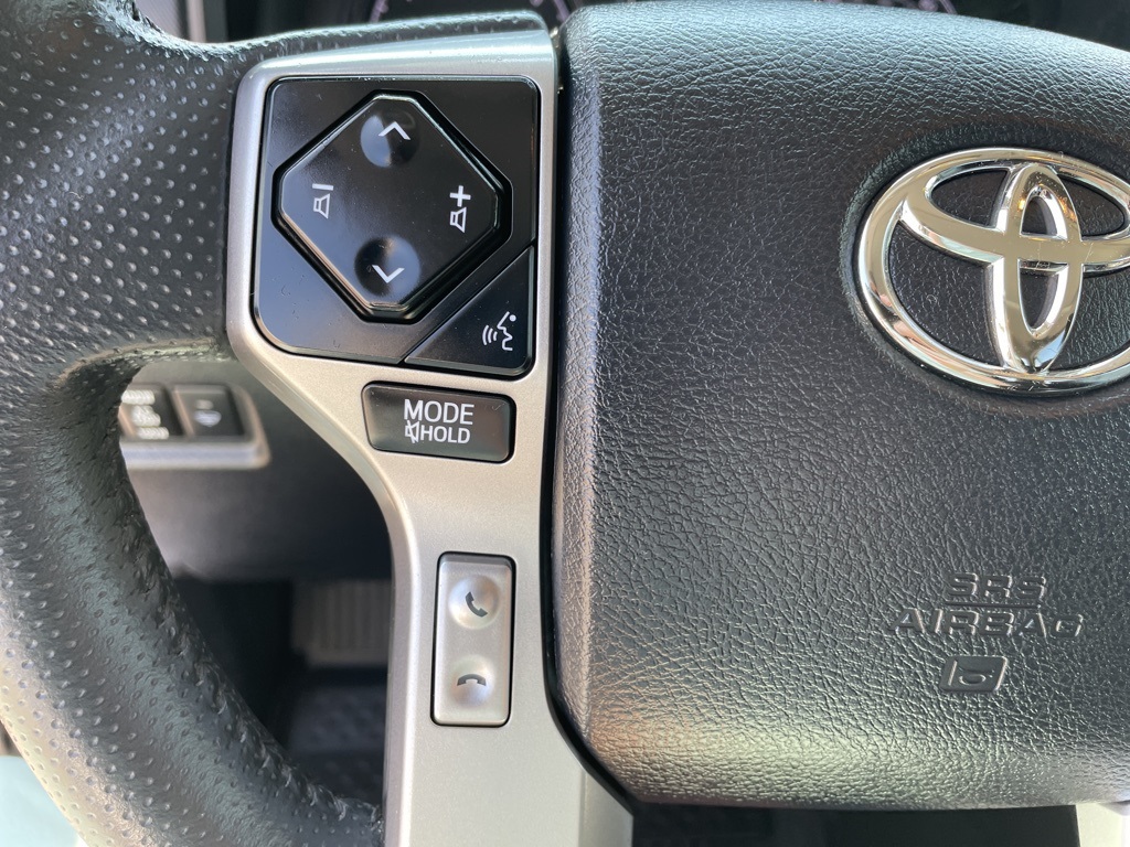 2022 Toyota 4Runner SR5 Premium photo 18