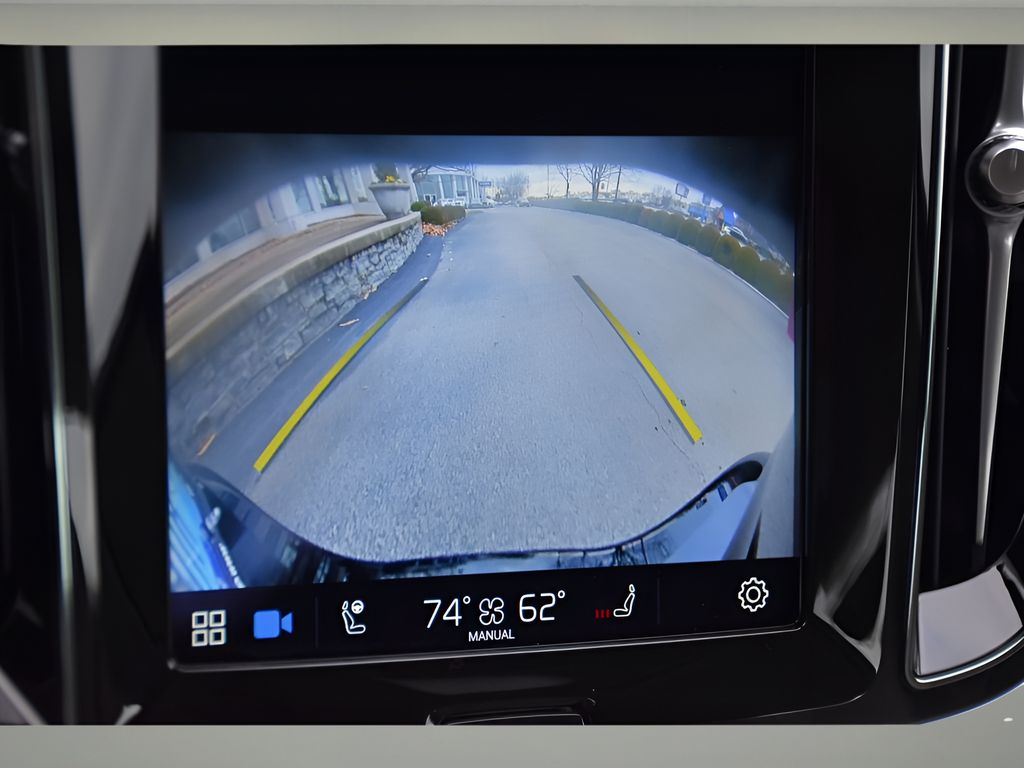 2024 Volvo S60 B5 Plus photo 15