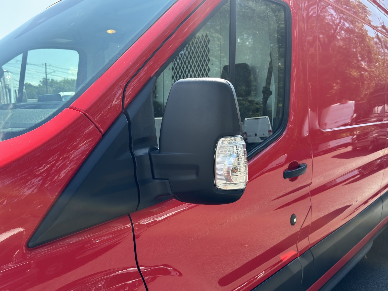 2020 Ford Transit photo 31