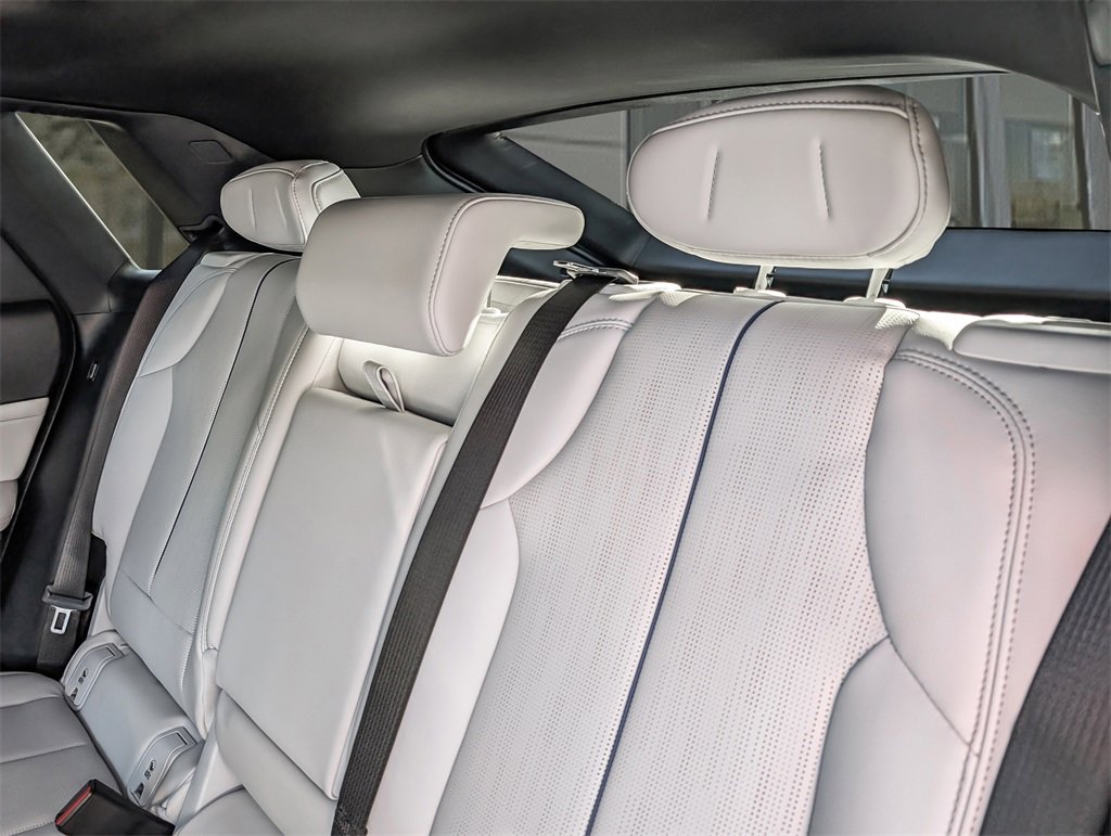 2026 Cadillac Lyriq Luxury photo 15