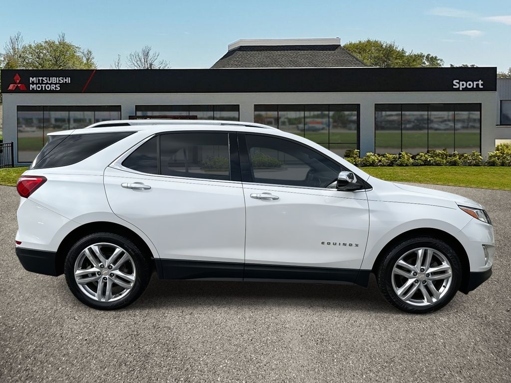 2018 Chevrolet Equinox Premier photo 2