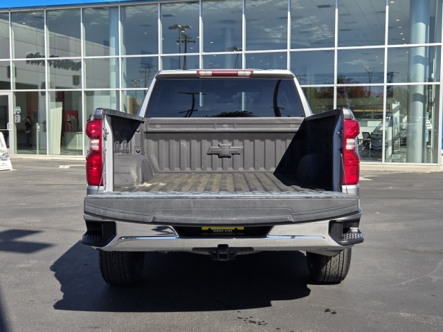2023 Chevrolet Silverado 1500 LT photo 7