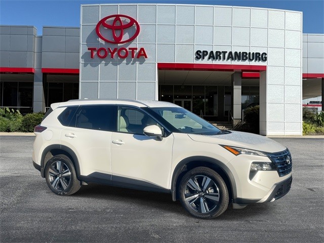 2025 Nissan Rogue SL's photo