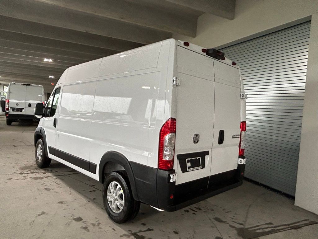 2025 Ram ProMaster 2500 photo 4