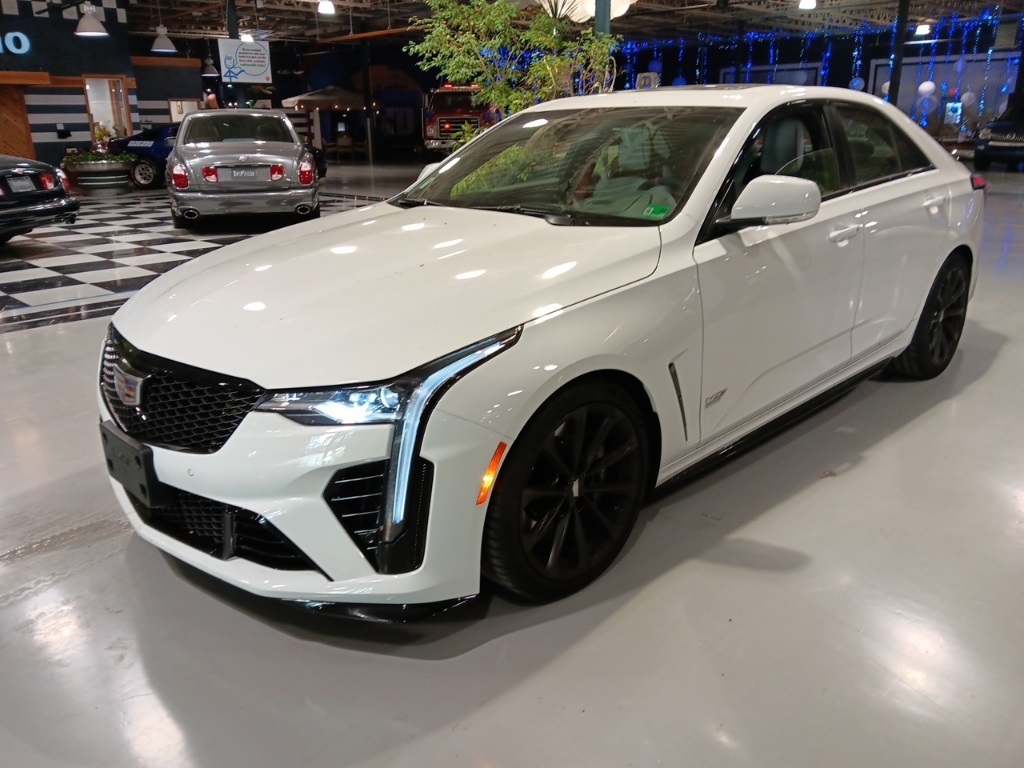 2026 Cadillac CT4 V-Series Blackwing's photo