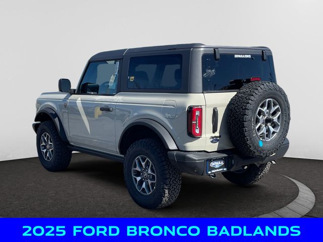 2025 Ford Bronco Badlands photo 3