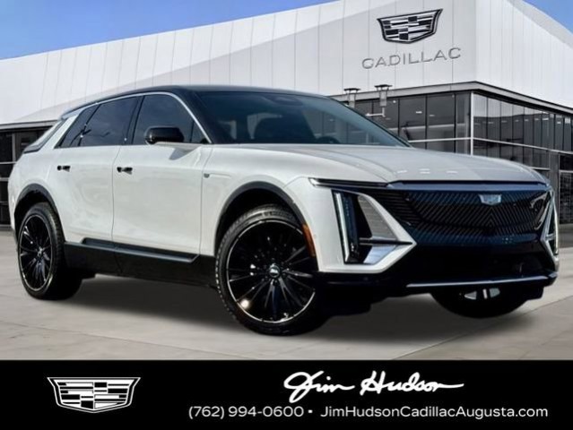 2025 Cadillac LYRIQ Luxury 1