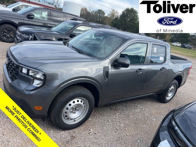 2026 Ford Maverick XL's photo