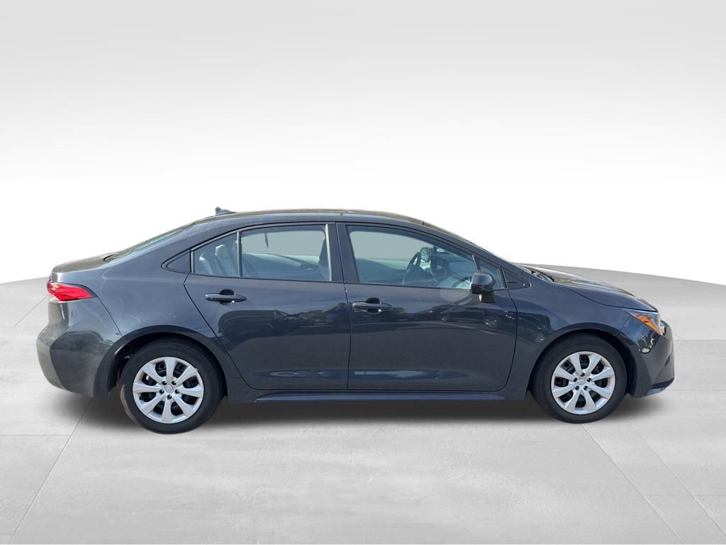 2024 Toyota Corolla LE photo 8