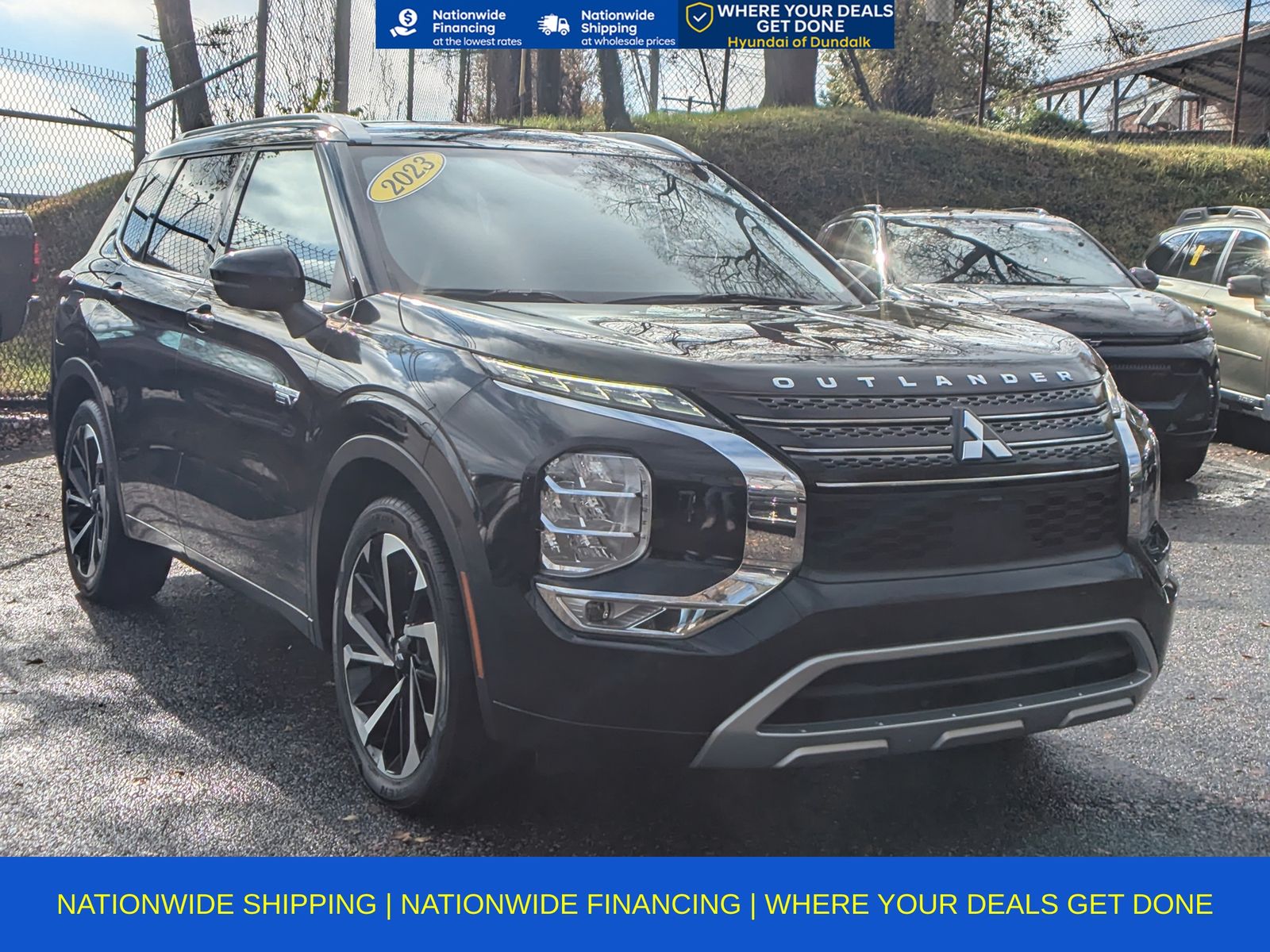 2023 Mitsubishi Outlander Plug-In Hybrid SEL's photo