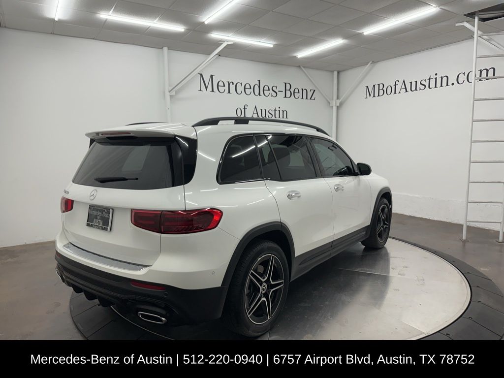 2024 Mercedes Benz GLB 250 photo 6