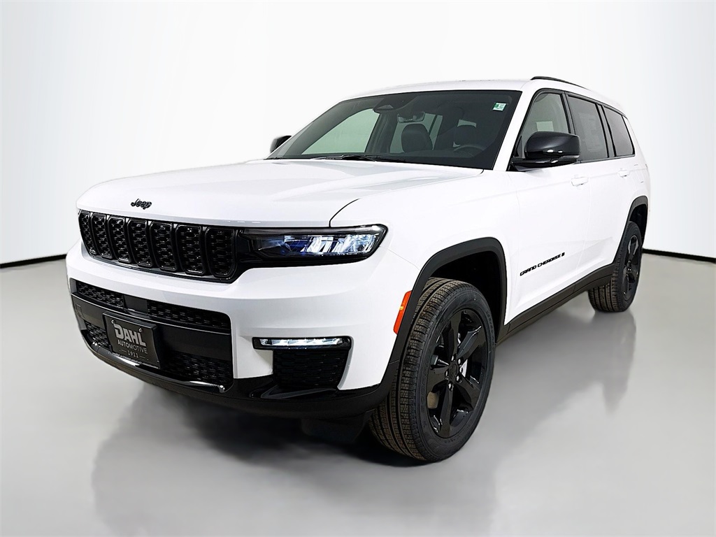 2025 Jeep Grand Cherokee Limited photo 3