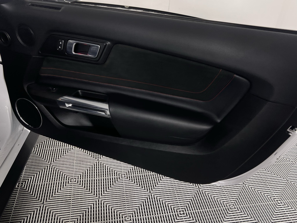 2020 Ford Mustang GT Premium photo 27