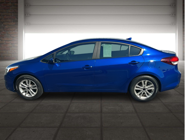 2017 Kia Forte LX Base photo 6