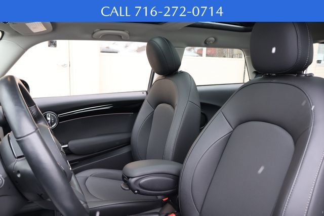 2023 Mini Cooper 2 Door Hardtop Base photo 4