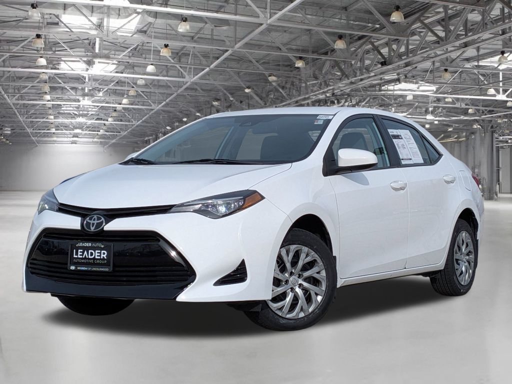 2017 Toyota Corolla LE's photo