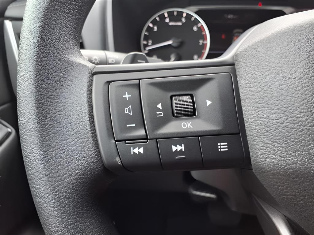 2025 Nissan Rogue S photo 26