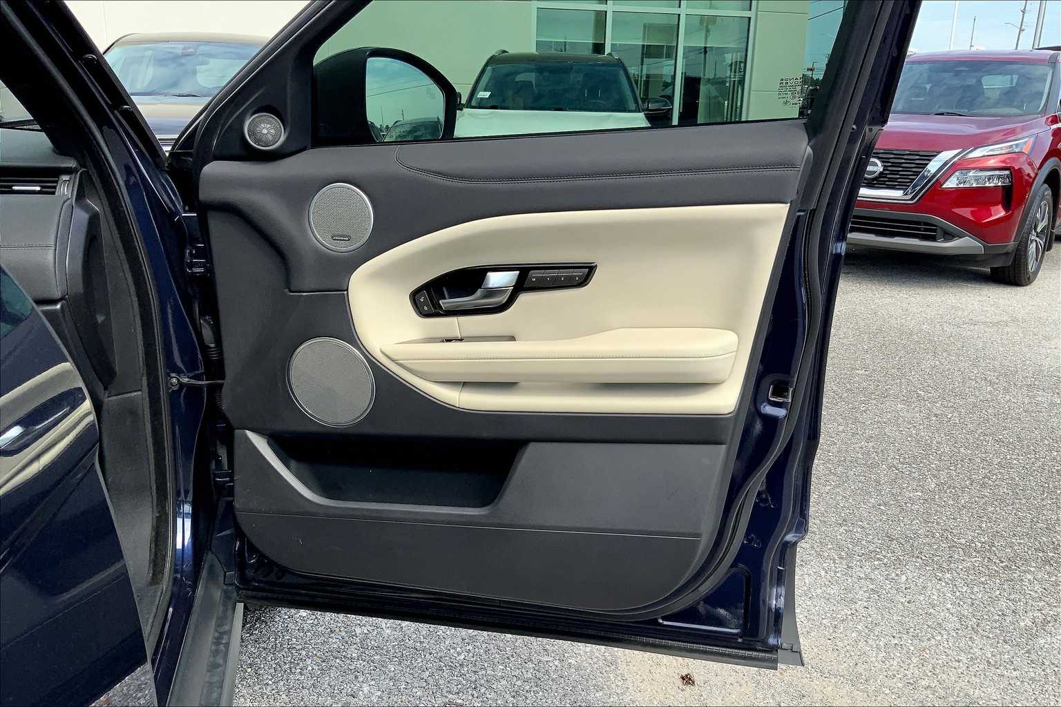 2018 Land Rover Range Rover Evoque HSE Dynamic photo 22