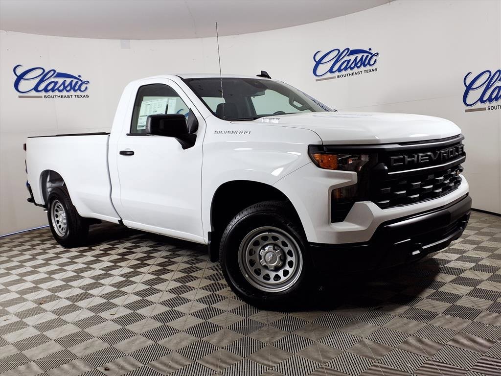 2026 Chevrolet Silverado Base's photo